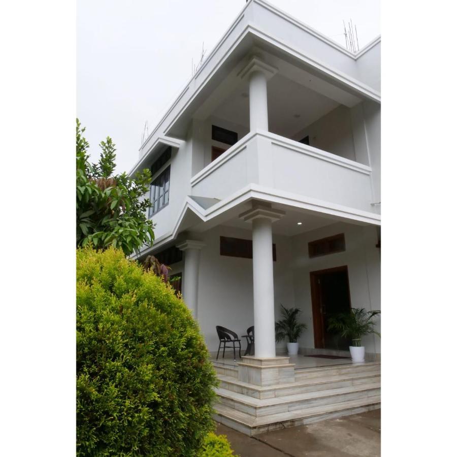 Joy'S Bnb Imphal Zewnętrze zdjęcie