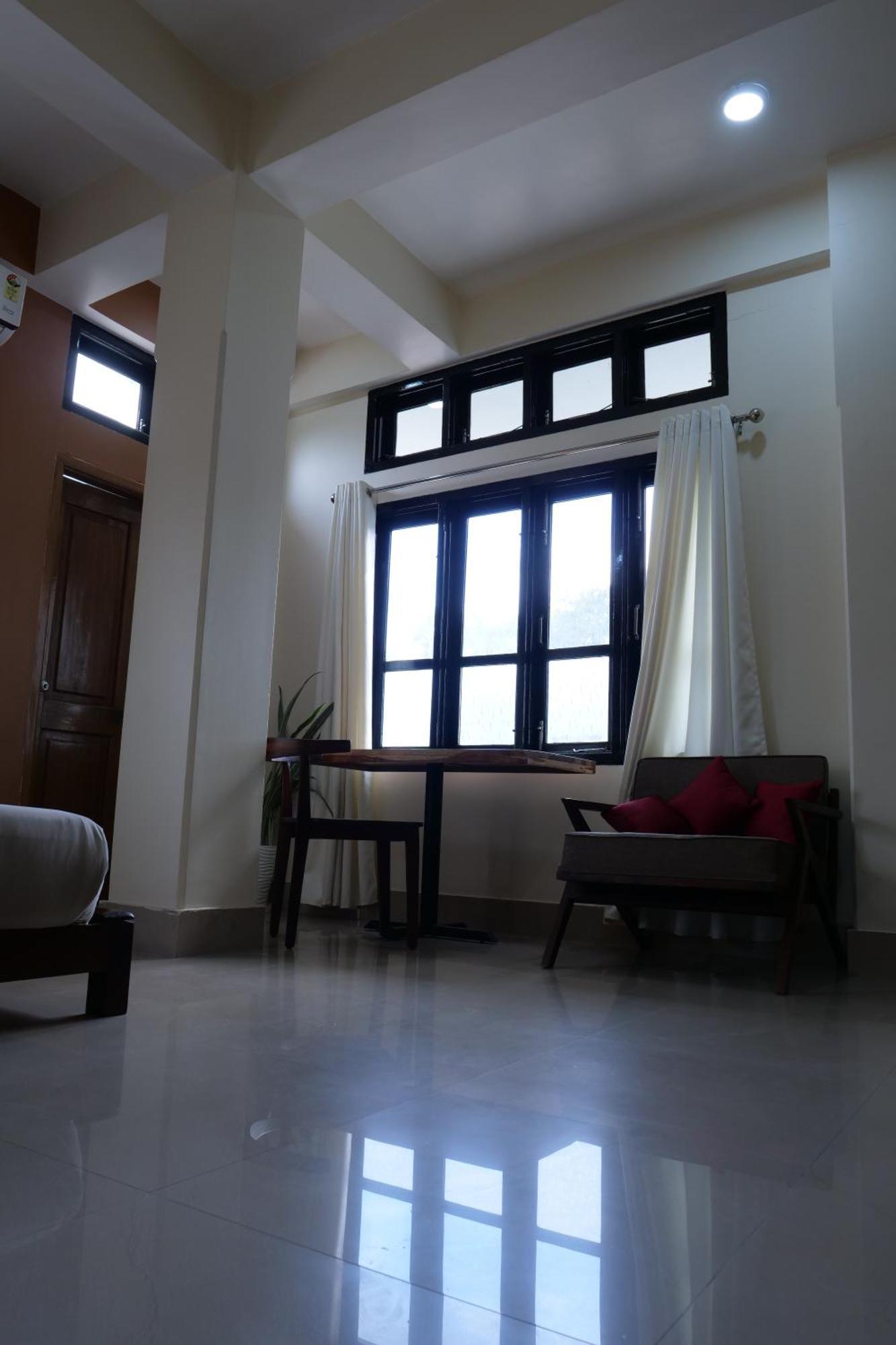 Joy'S Bnb Imphal Zewnętrze zdjęcie